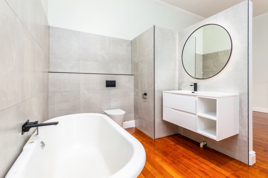 To Let 3 Bedroom Property for Rent in Green Point Western Cape